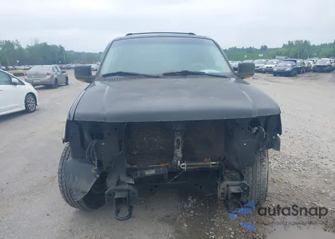 2004 Ford Expedition Eddie Bauer из США, поврежденный, VIN 1FMPU18L74LB71111